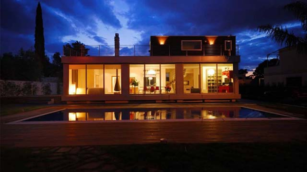 picture of Single-Family Homes and Swimming Pools 