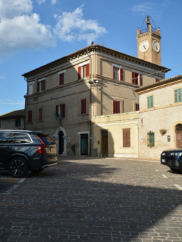 picture of Historical / Listed Buildings and Public Access Buildings 